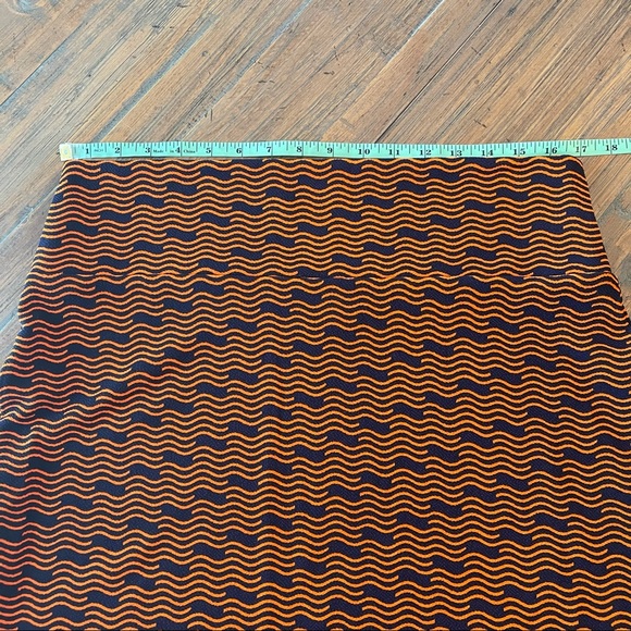 LuLaRoe XL Cassie skirt- navy blue & orange print - Picture 8 of 13